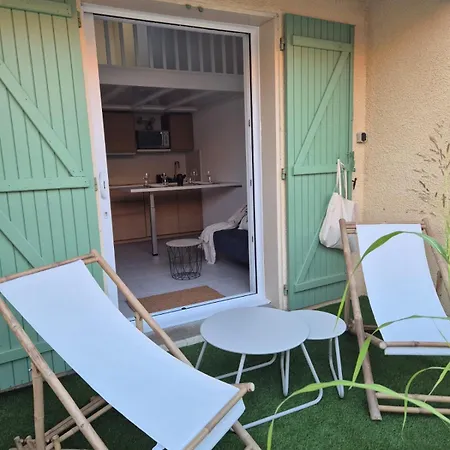Maisonnette Village Naturiste Hébergement de vacances